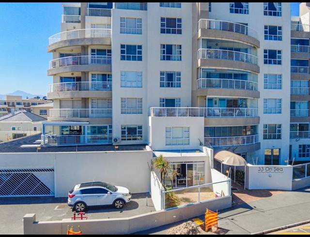 3 BEDROOM APARTMENT FOR SALE IN STRAND CENTRAL